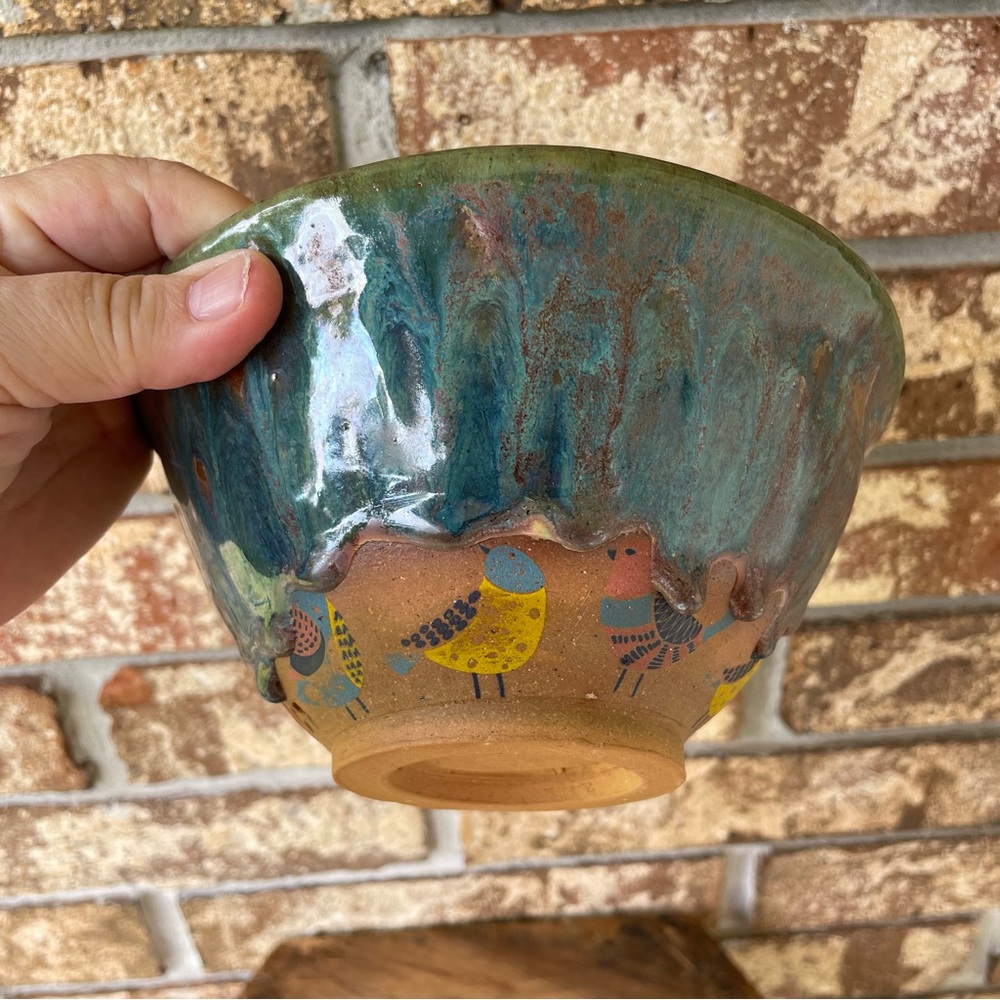 Artisan Pottery Bowl Drip Glaze With Birds 7” Diameter Beautiful Condition!